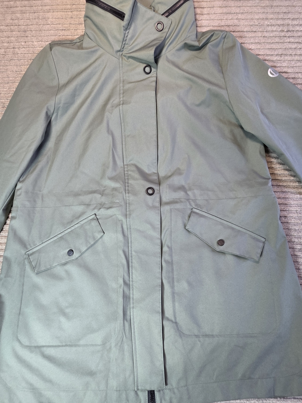 BERNARDO Women Rain Resistant Travel Jacket Packable Hood Sz L Green